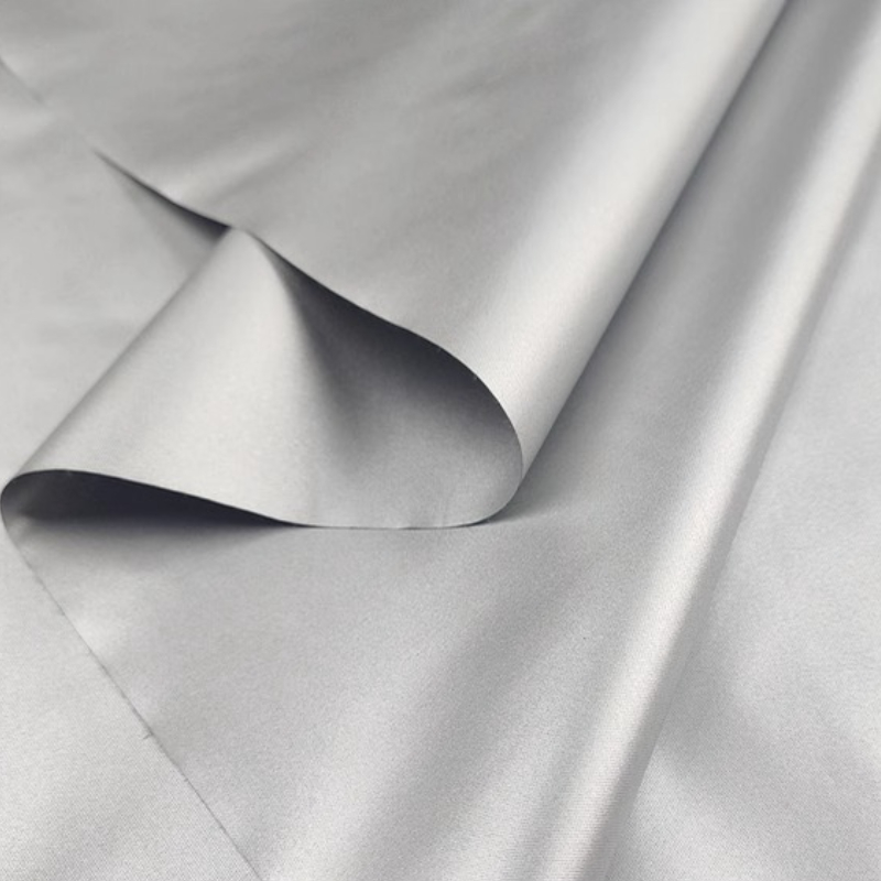 UV-Blocking Black Silver-Coate - đánh giá và giá Sewing Lab